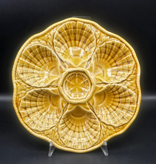 Sarreguemines Oyster Plate – French Majolica Faïence with Hand-Painted Glaze