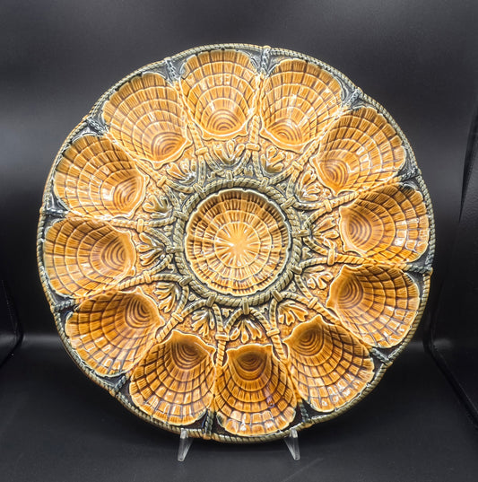 Sarreguemines Oyster Platter – French Majolica Faïence with Hand-Painted Glaze