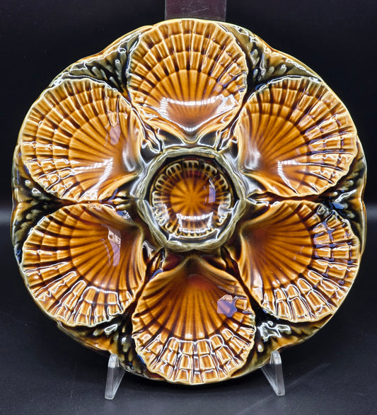 Sarreguemines Oyster Plate – French Majolica Faïence with Hand-Painted Glaze