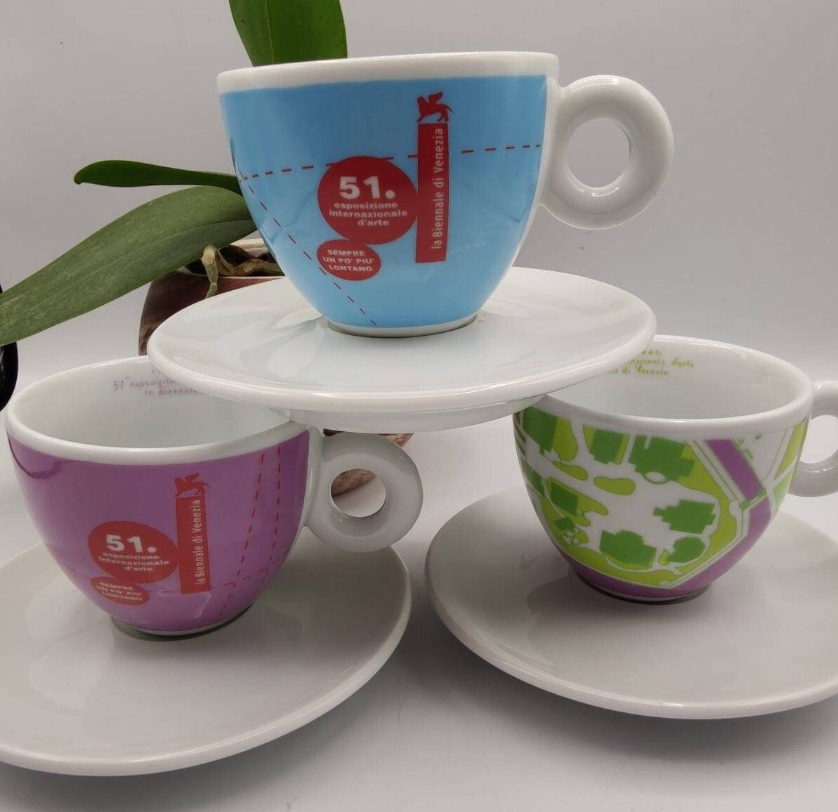 Vtg ILLY 51st Biennale di Venezia International Art Expo Bar Italian Cappuccino cups by Maurizio Cargnelli