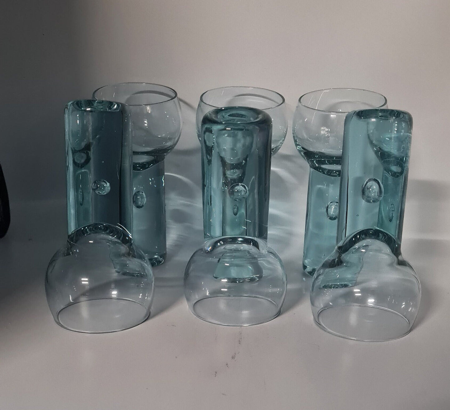 Sergio Asti for Arnolfo di Cambio -Neodymium Color-Changing Crystal Wine Glasses – Set of 6, Mid-Century Italian Modern
